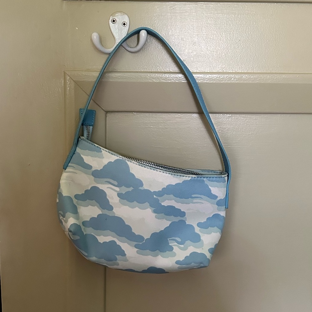 LabelRail x Francesca Perks Shoulder bag in cloud print-blues. One size.